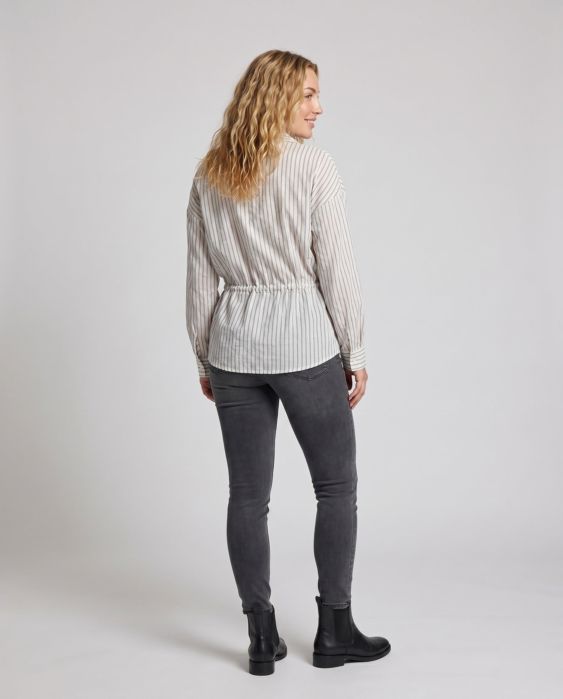 Product 15627229069642 - back_view