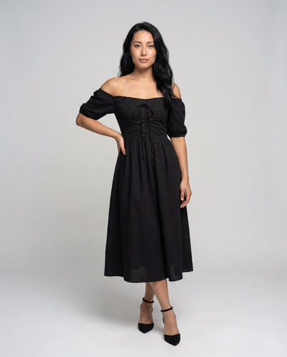 Damen Maxikleid mit Off-Shoulder Design und verspielten Schnürdetails