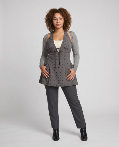 Damen Minikleid mit tiefem V-Ausschnitt und verspieltem Bindeband