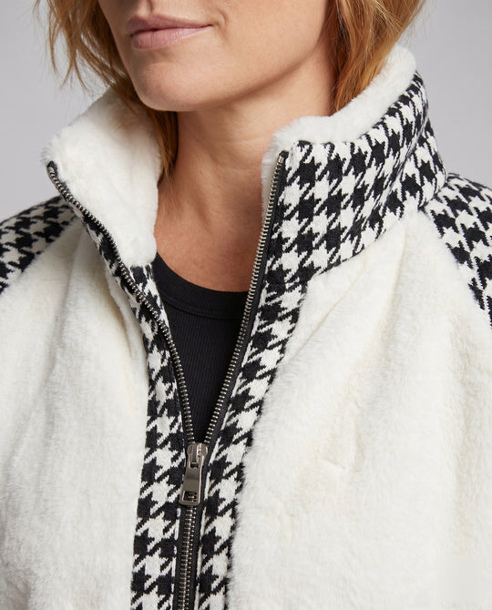 Product 15627249123658 - close_up_detail