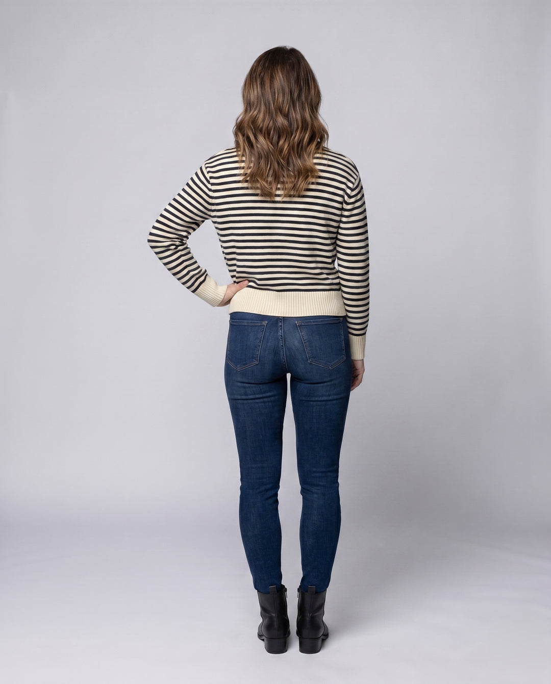 Product 15627249746250 - back_view