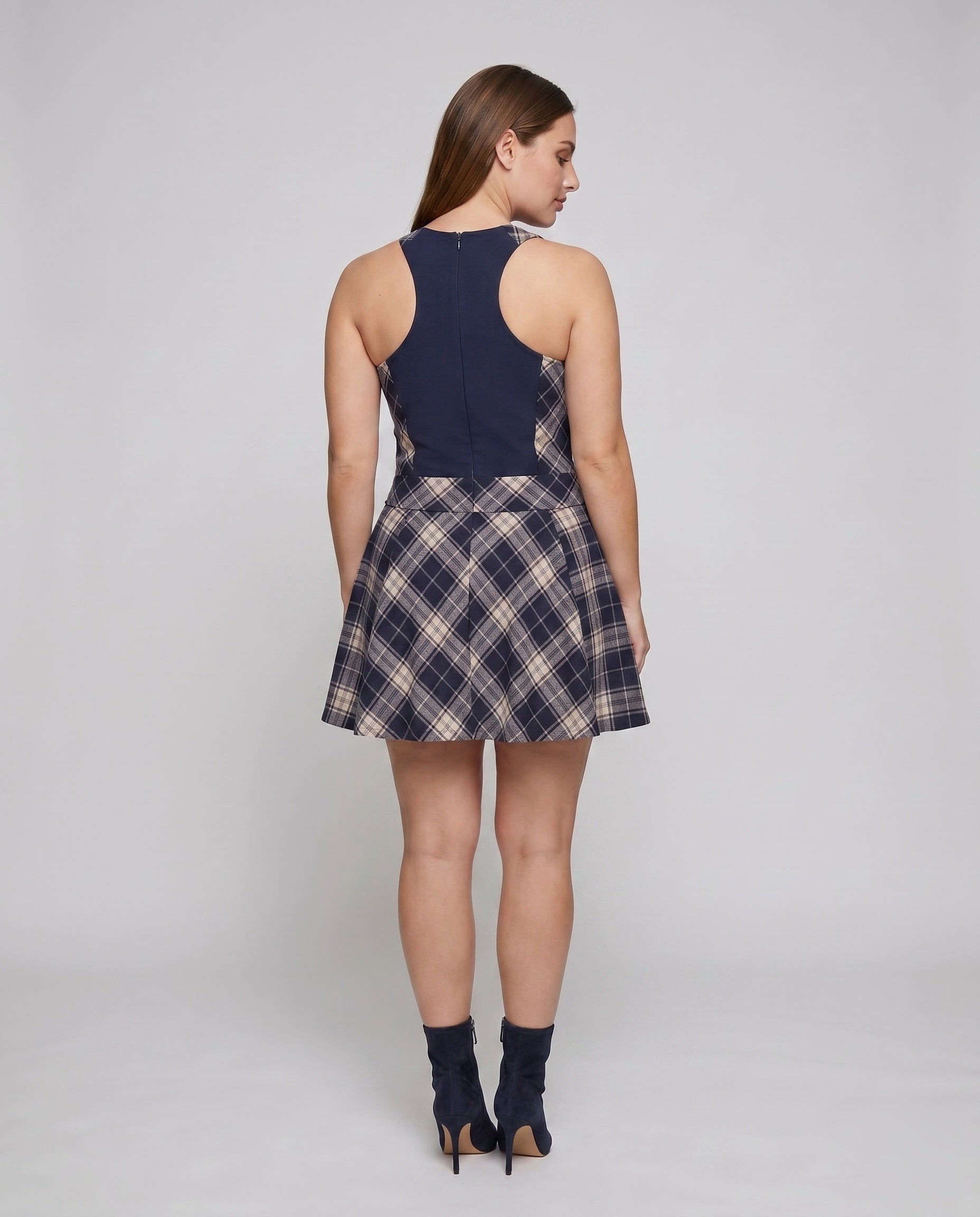 Product 15627252498762 - back_view