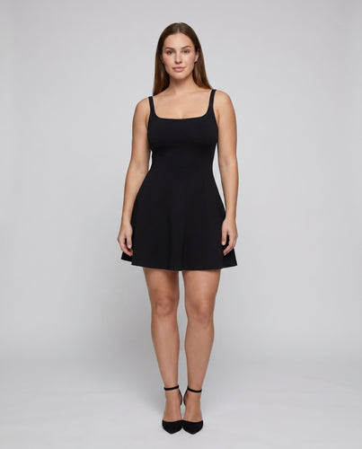 Damen Sommerkleid mit verspielt schwingendem Rock und feinen Trägern