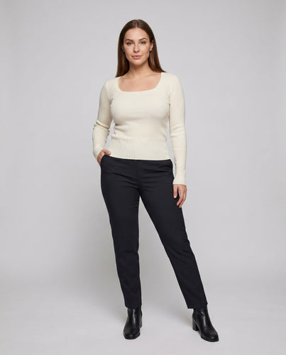 Damen Strickpullover mit weitem Rundhalsausschnitt und feiner Rippstruktur