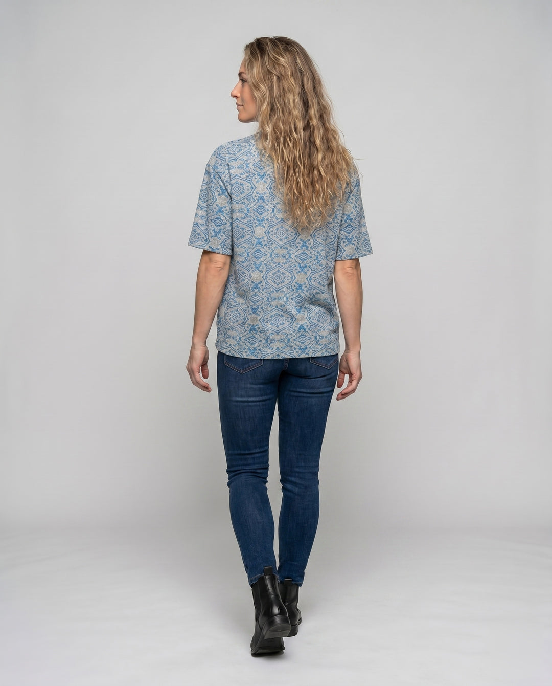 Product 15627268948298 - back_view