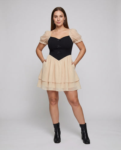 Damen verspieltes Sommerkleid mit Puffärmeln und gerafftem Oberteil