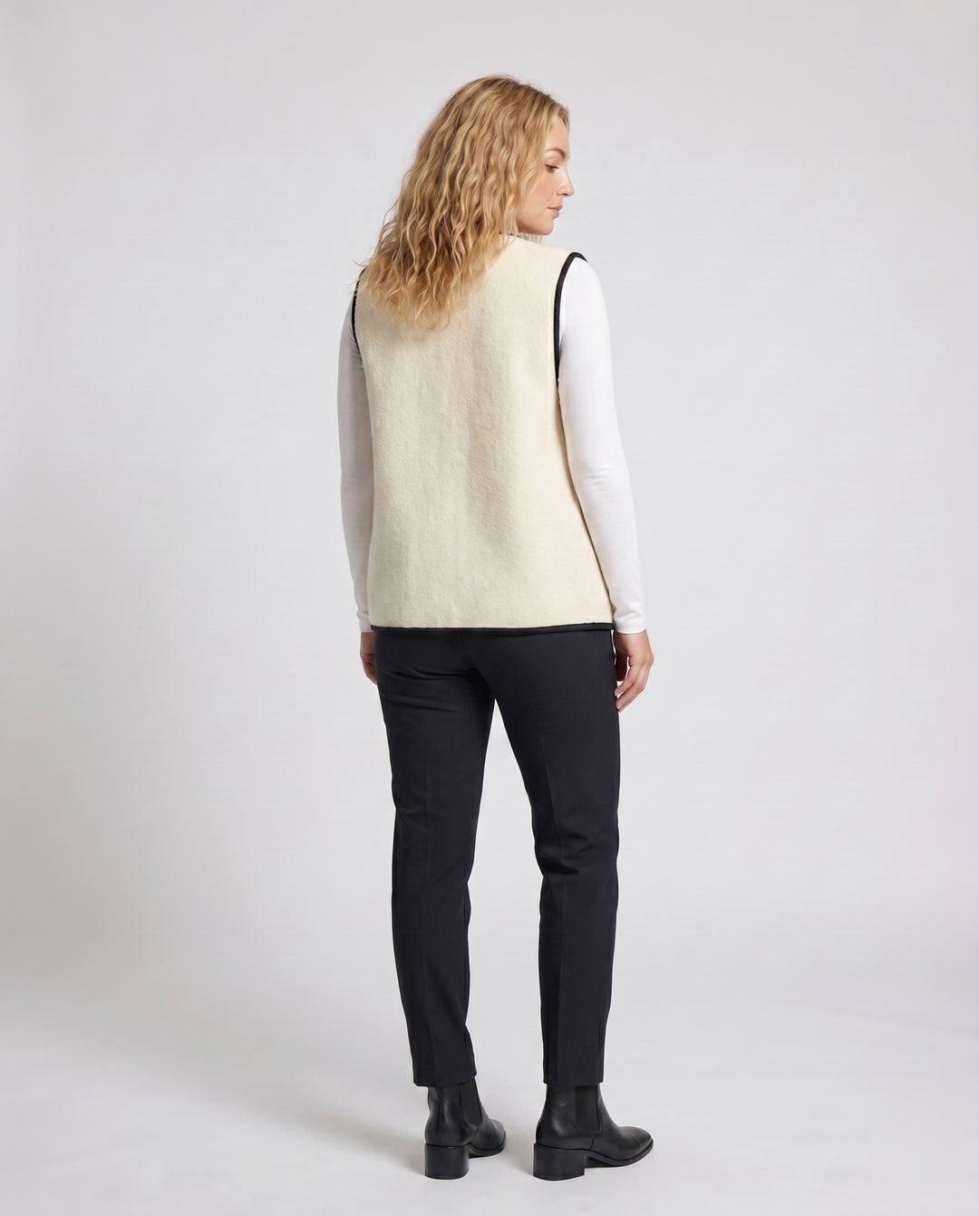 Product 15627273175370 - back_view