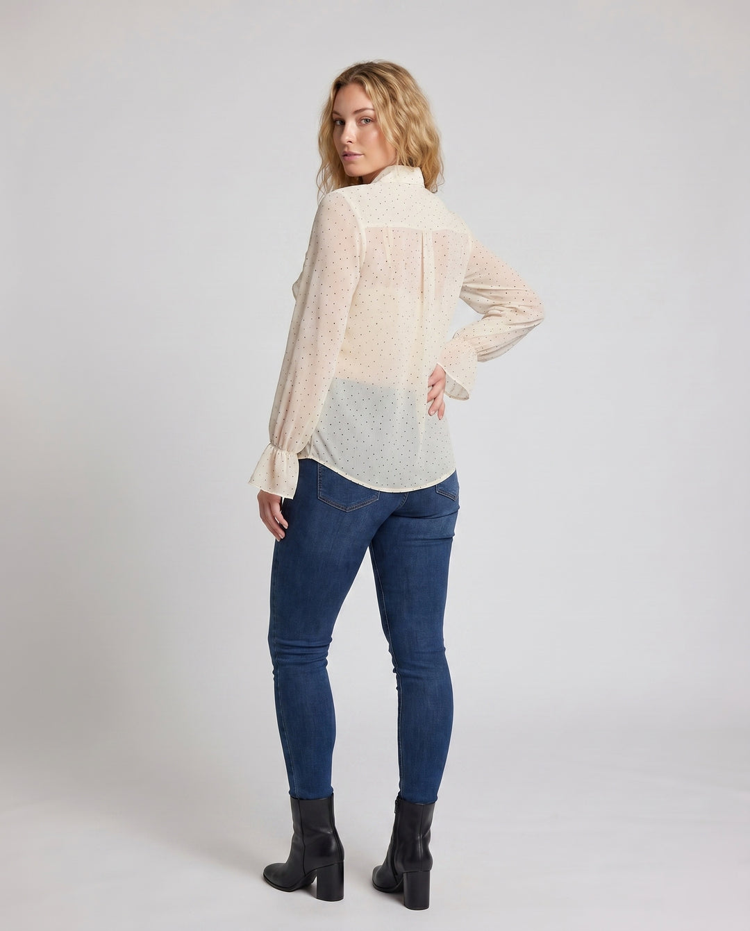 Product 15629088391498 - back_view