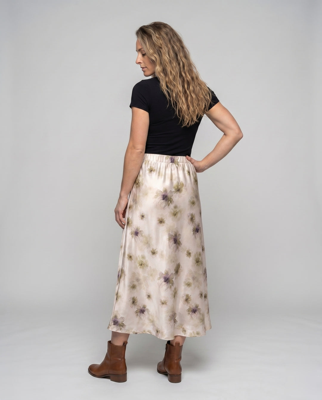 Product 15629091995978 - back_view