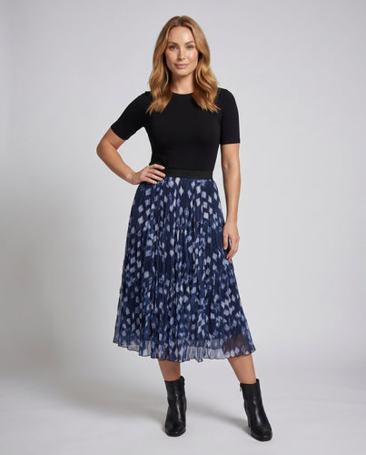 Damen Eleganter, plissierter Maxirock mit modernem Muster