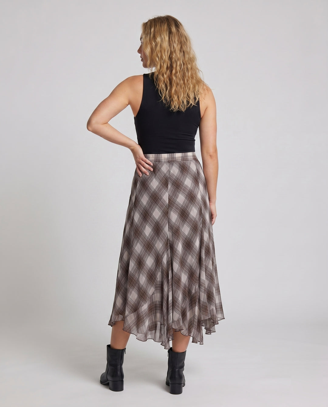 Product 15629095928138 - back_view