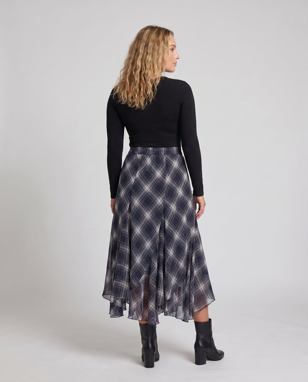 Product 15629095993674 - back_view