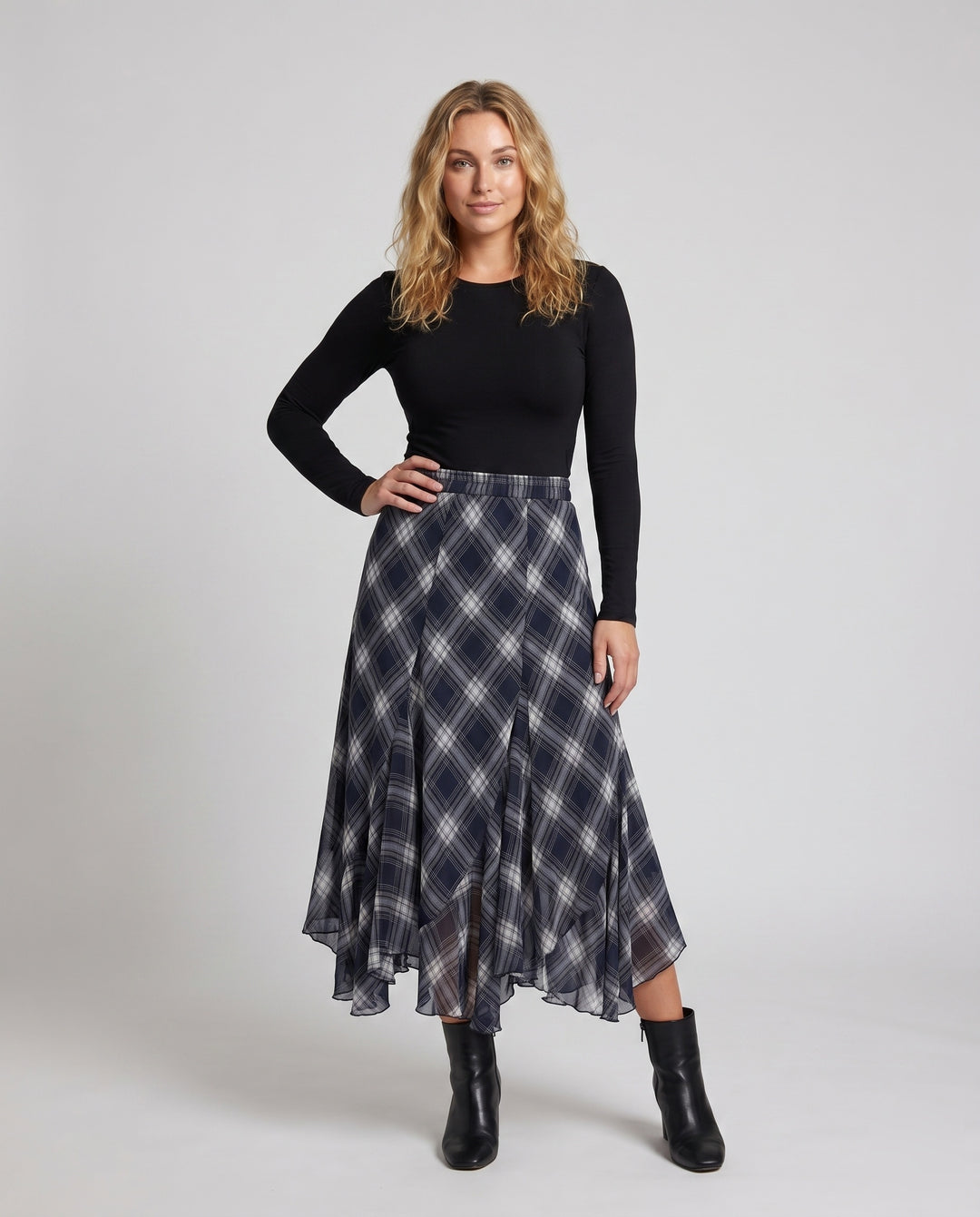 Product 15629095993674 - full_body_front