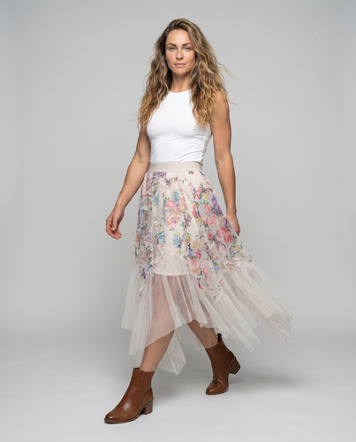Damen Langer, asymmetrischer Tüllrock mit floraler Bestickung