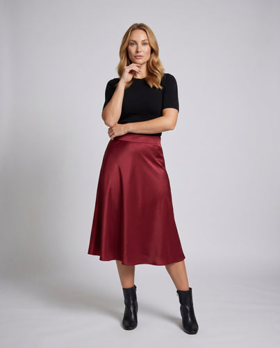 Damen Langer, fließender Rock aus hochwertigem Satin mit elegantem Fall