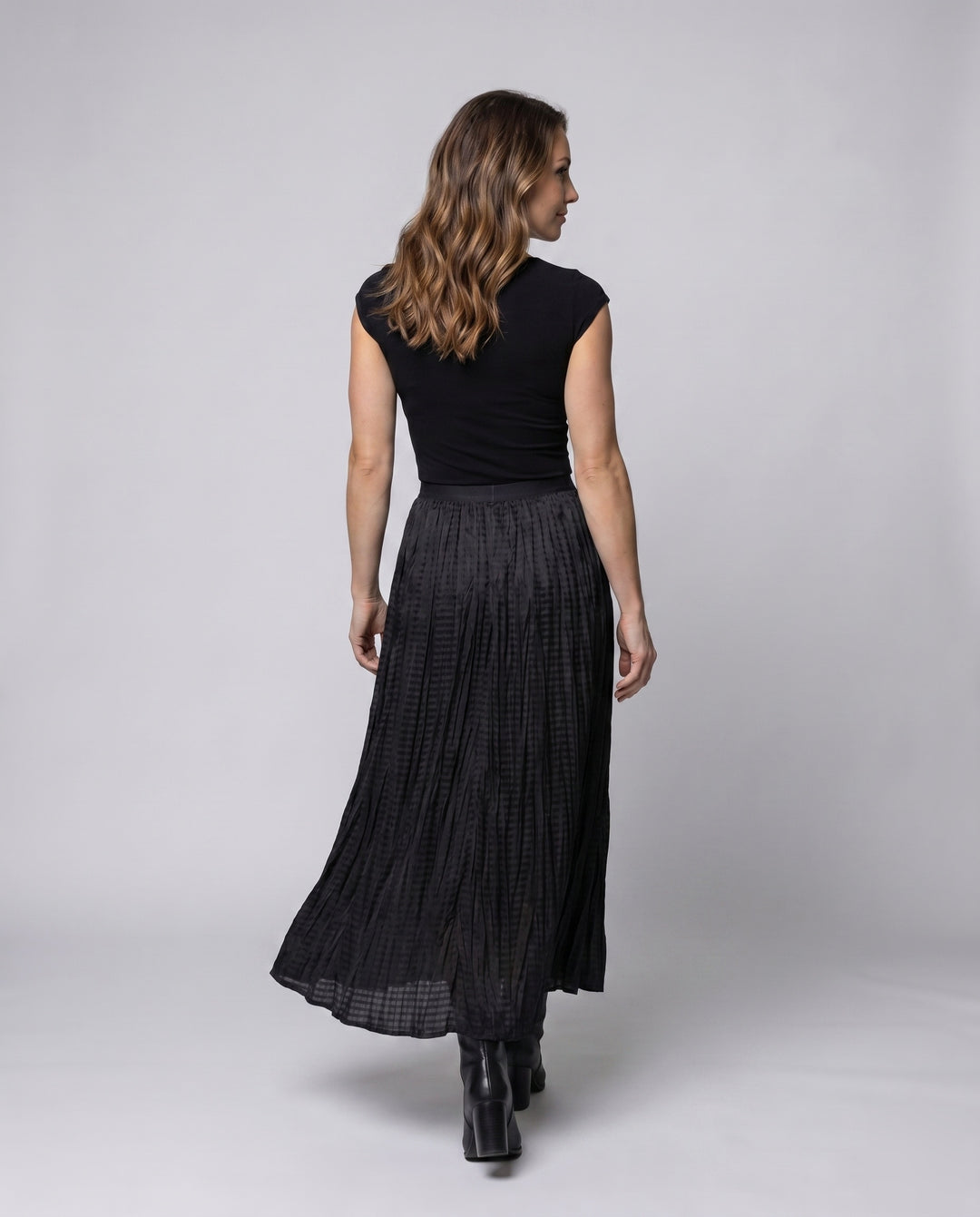 Product 15629103563082 - back_view
