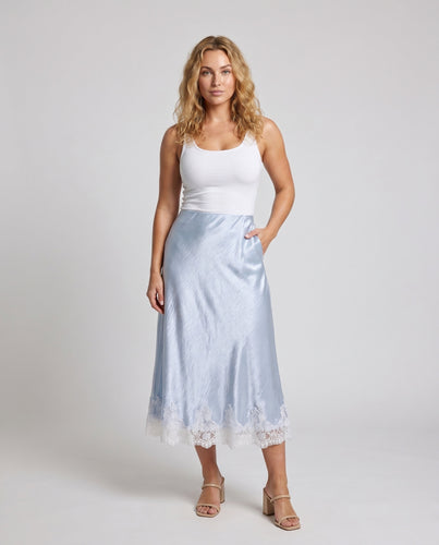 Damen langer Satin-Rock mit eleganter Spitzenverzierung