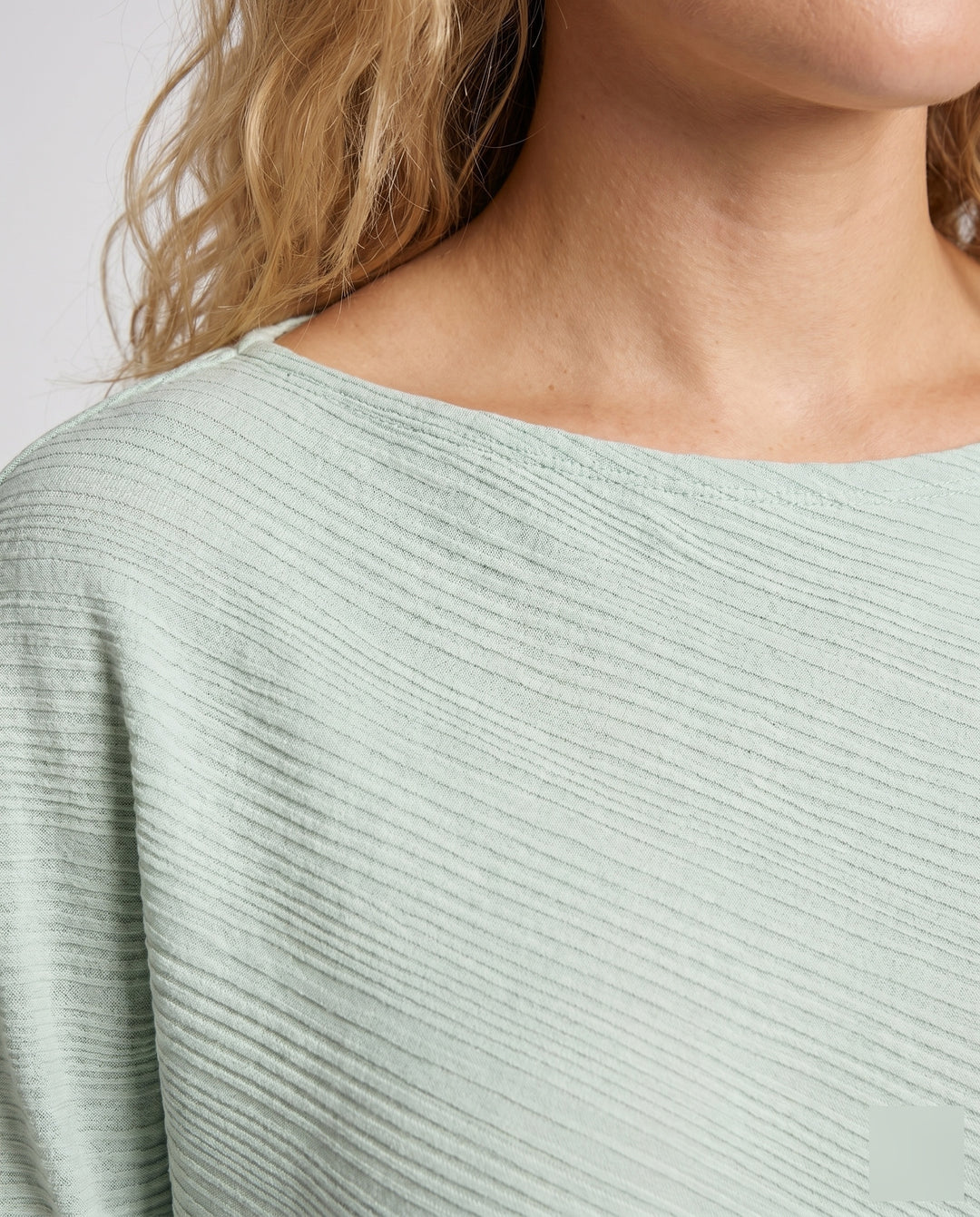 Product 15629107855690 - close_up_detail