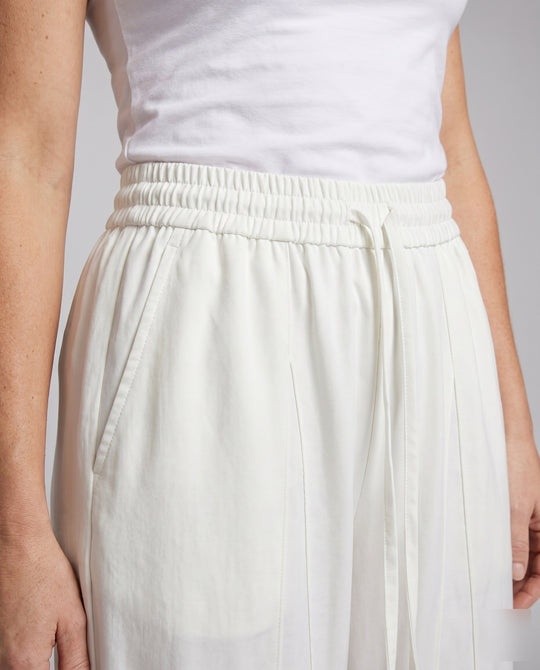 Product 15629108281674 - close_up_detail