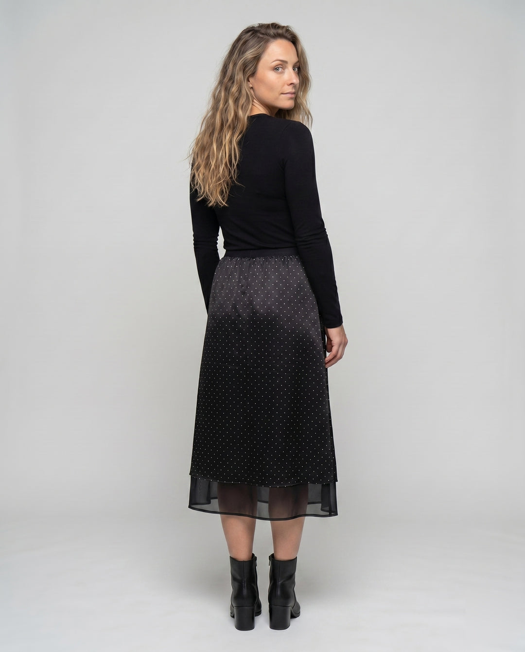 Product 15629112344906 - back_view