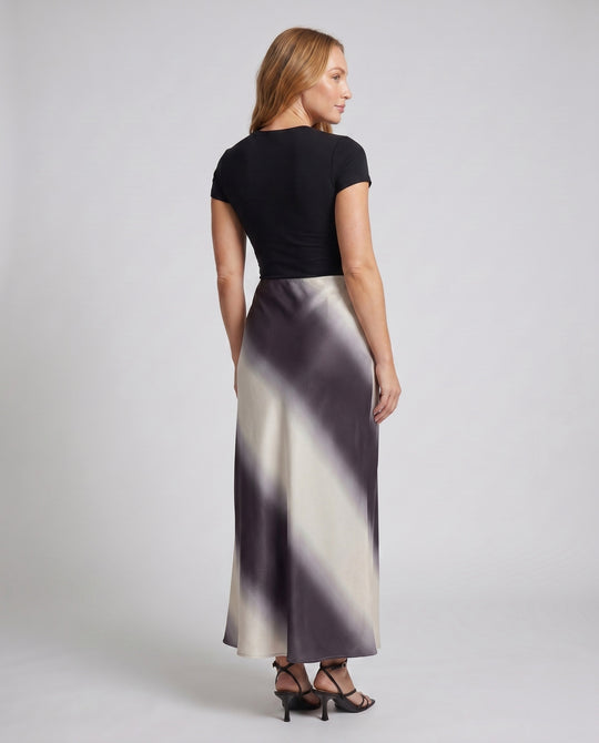 Product 15629117817162 - back_view