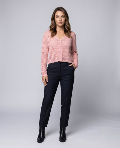 Damen Strickjacke mit filigranem Lochmuster und bequemen langen Ärmeln