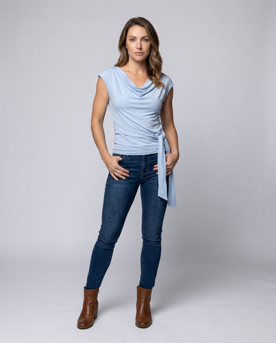 Damen T-Shirt mit elegantem Wickeldesign und asymmetrischem Ausschnitt