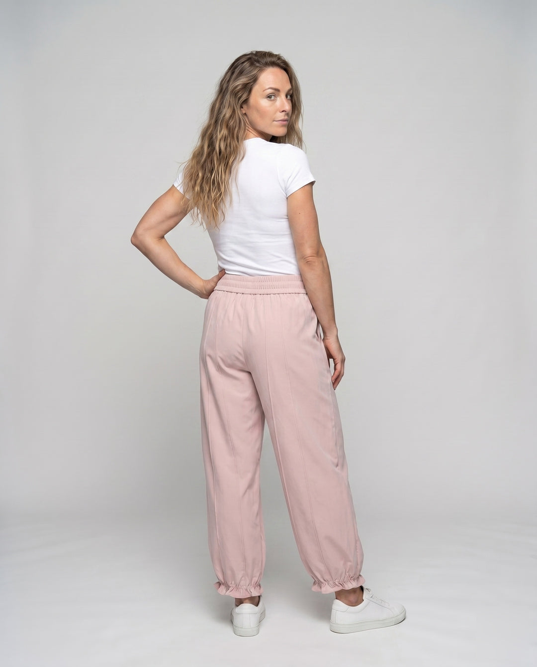 Product 15629122961738 - back_view