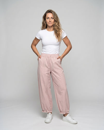 Damen Weit geschnittene Hose mit elastischem Bund und praktischen Taschen