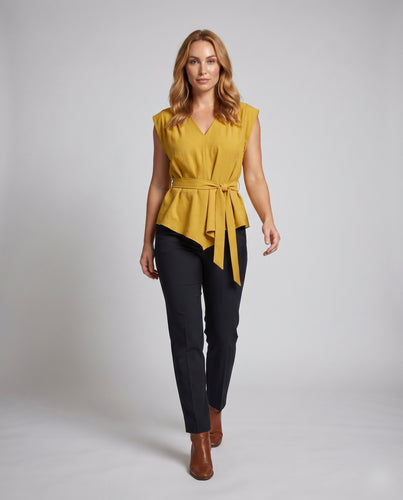 Damen Wickelbluse mit elegantem Taillengürtel und elegantem Schnitt