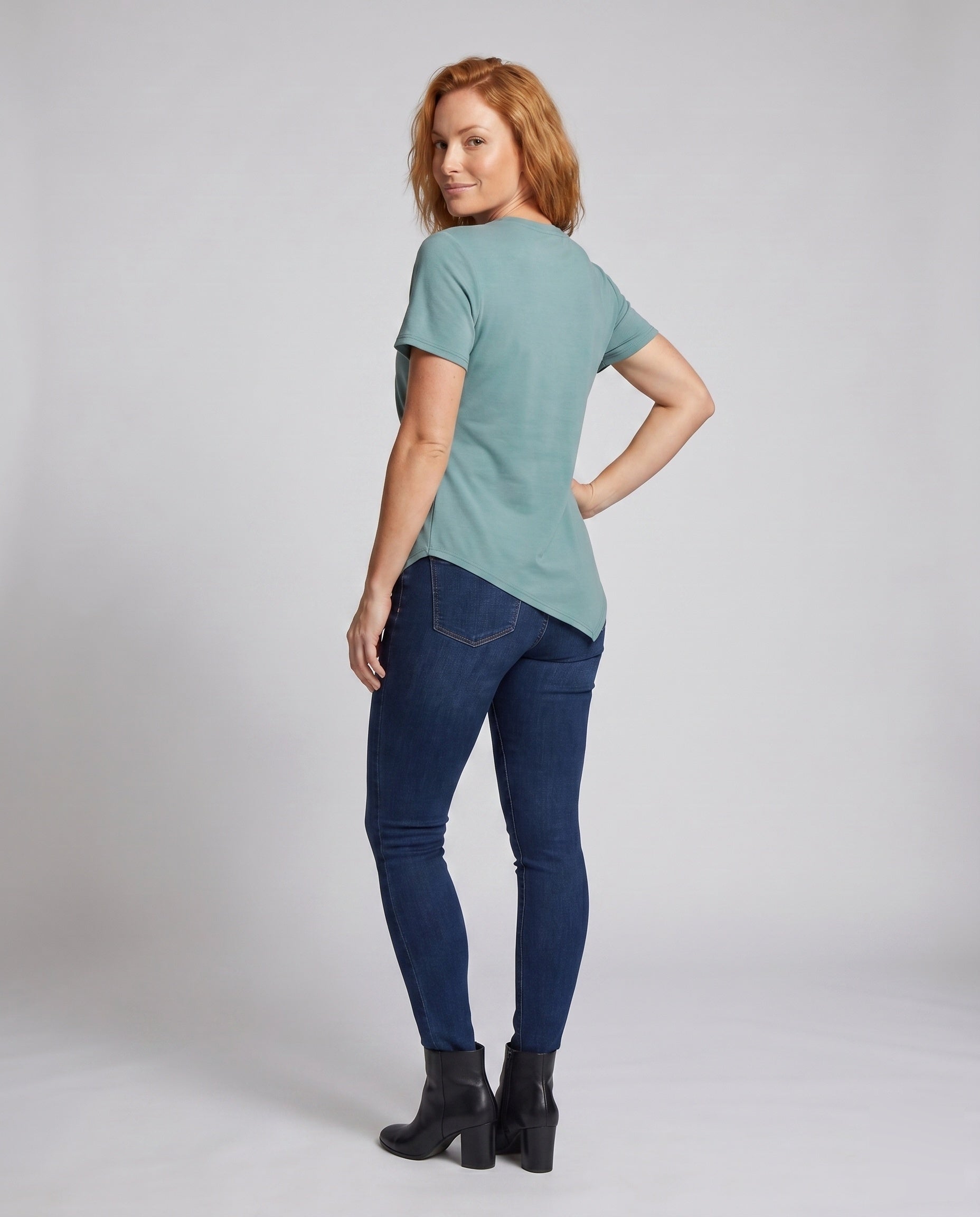 Product 15633169023306 - back_view