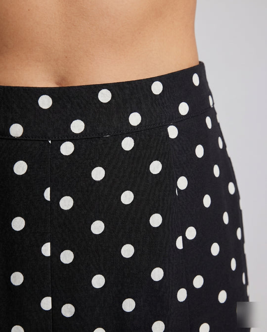 Product 15633176854858 - close_up_detail