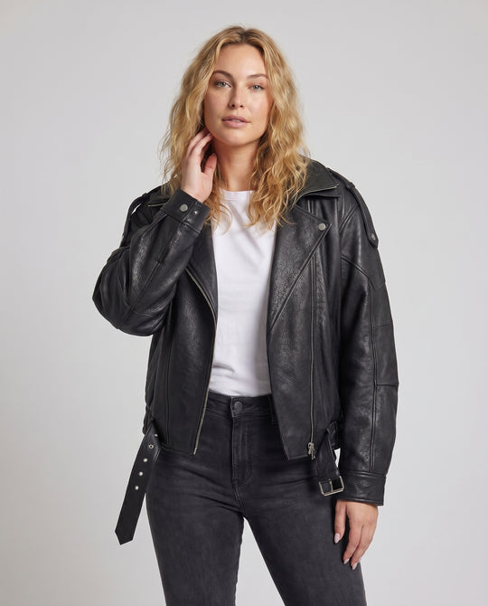 Product 15633225220426 - upper_body