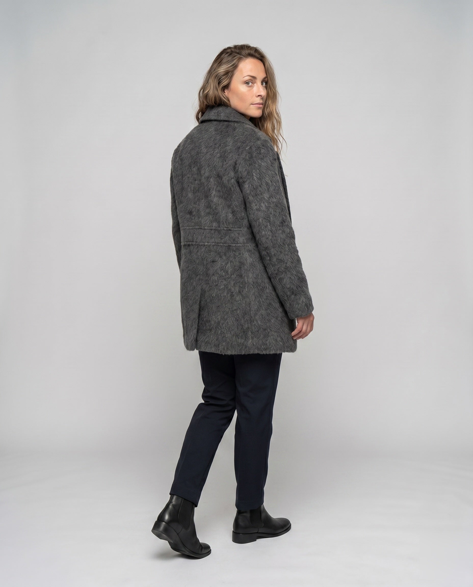 Product 15633228333386 - back_view