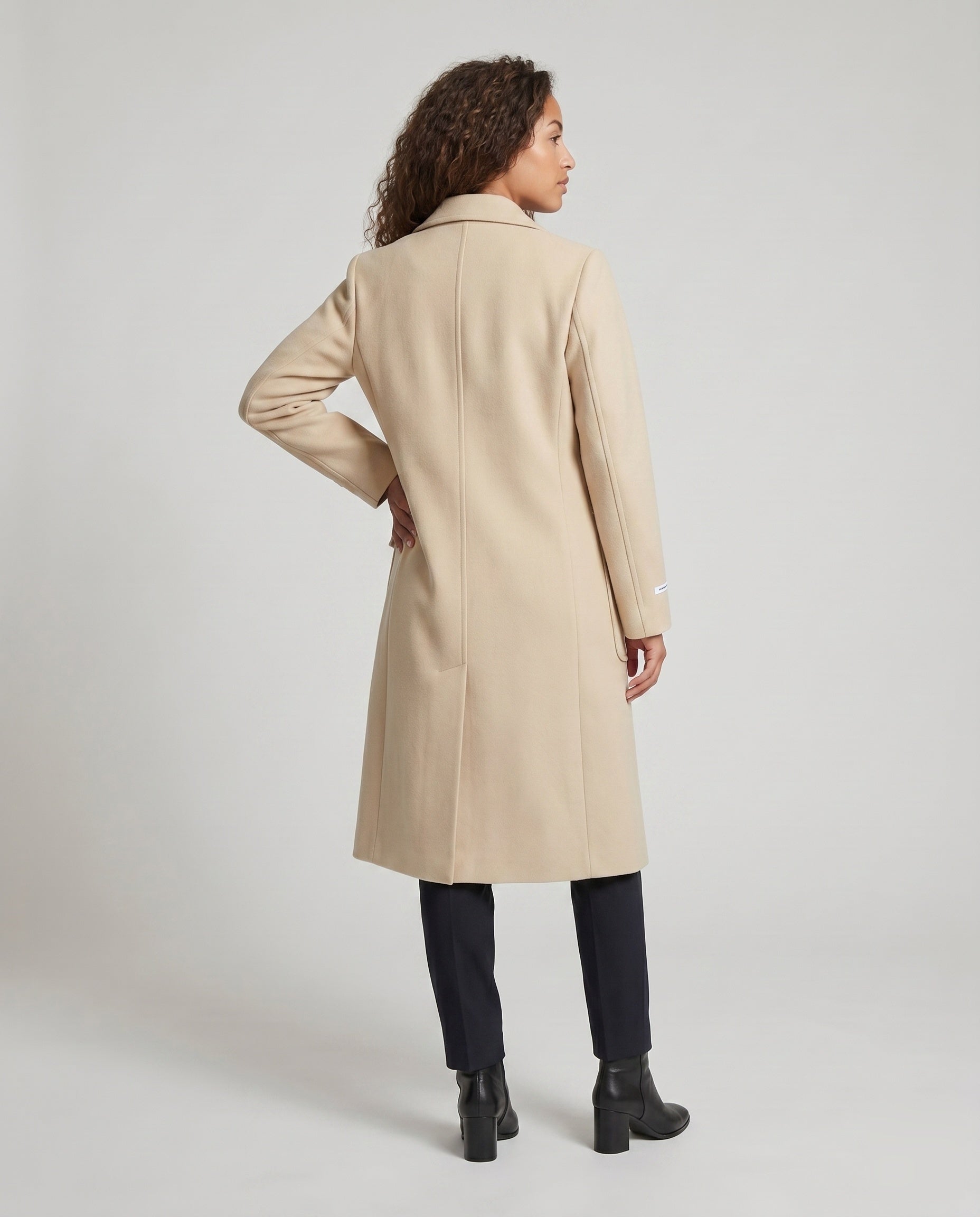 Product 15633231282506 - back_view