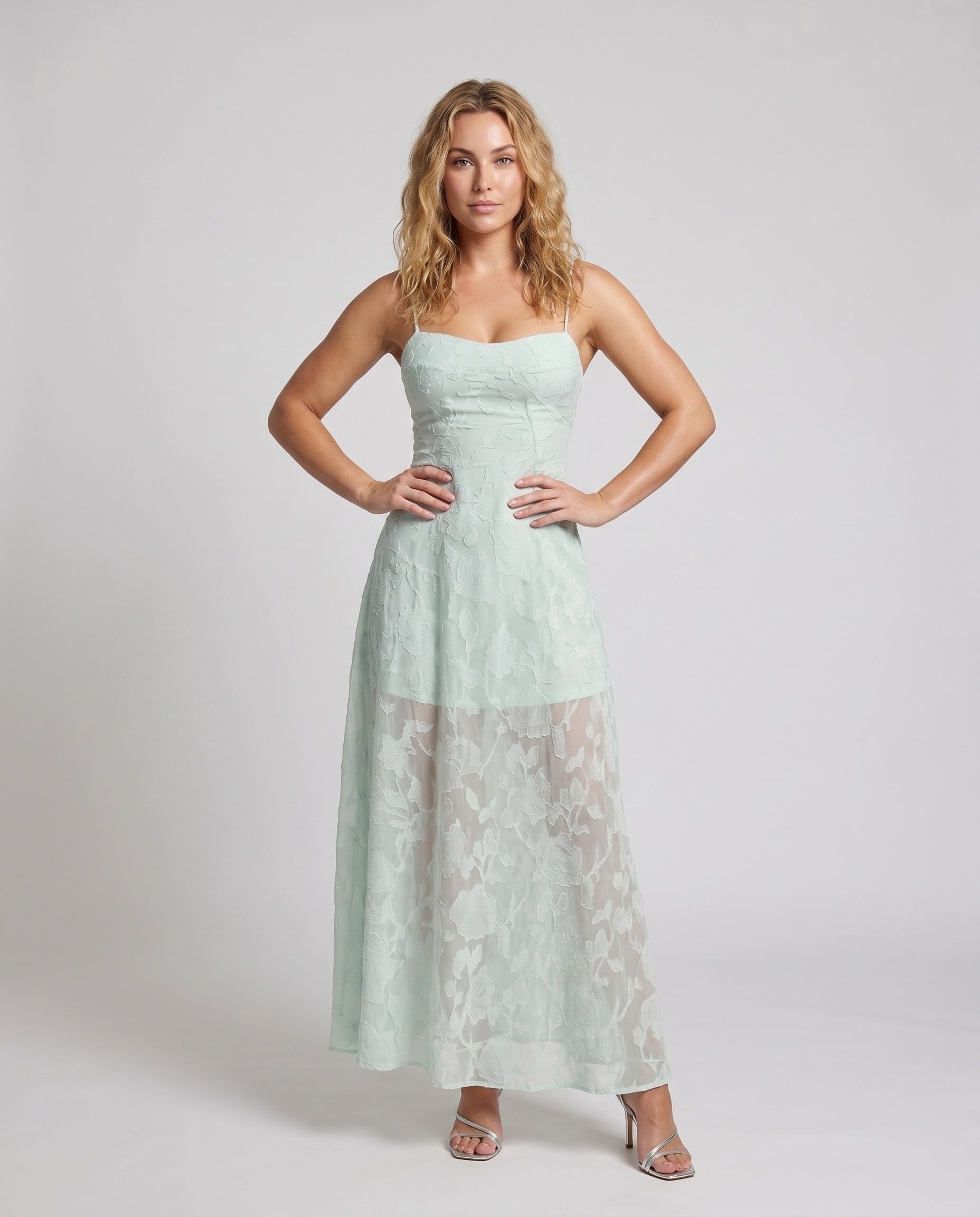 Product 15633235738954 - full_body_front