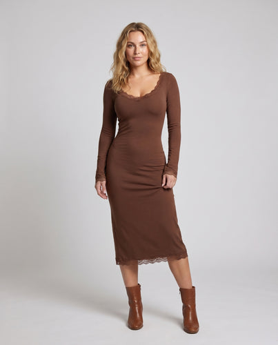 Damen Elegantes Langarm-Maxikleid mit Spitzenakzenten