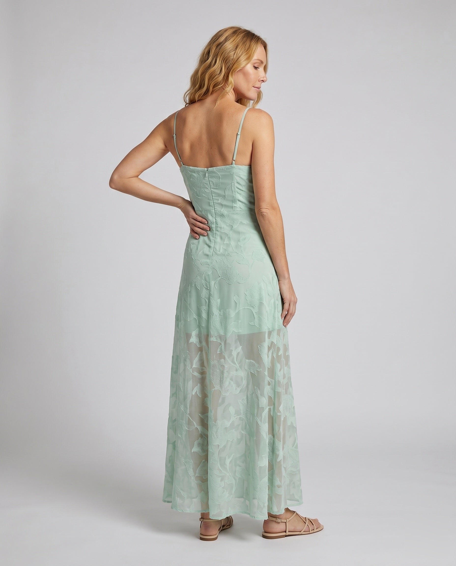 Product 15633238524234 - back_view