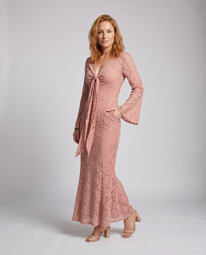 Damen Elegantes Spitzen-Maxikleid mit schwingendem Rock und dem klassischen Schnitt