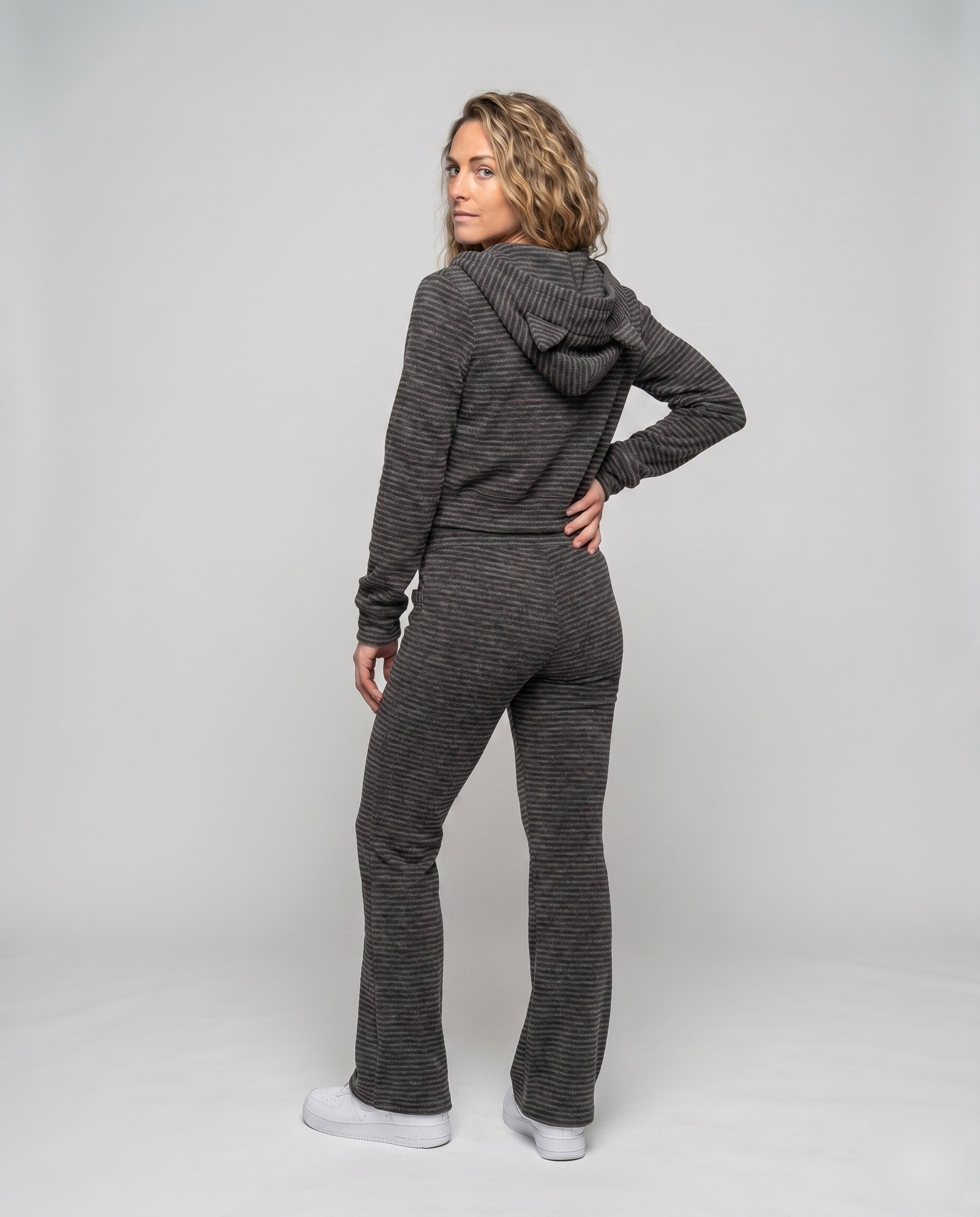 Product 15633251336522 - back_view
