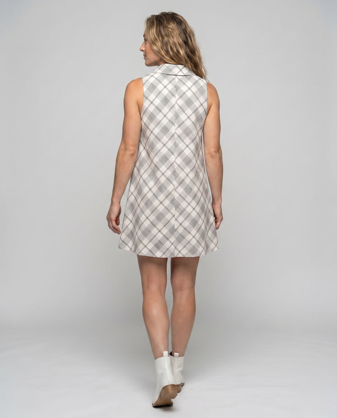 Product 15633251696970 - back_view