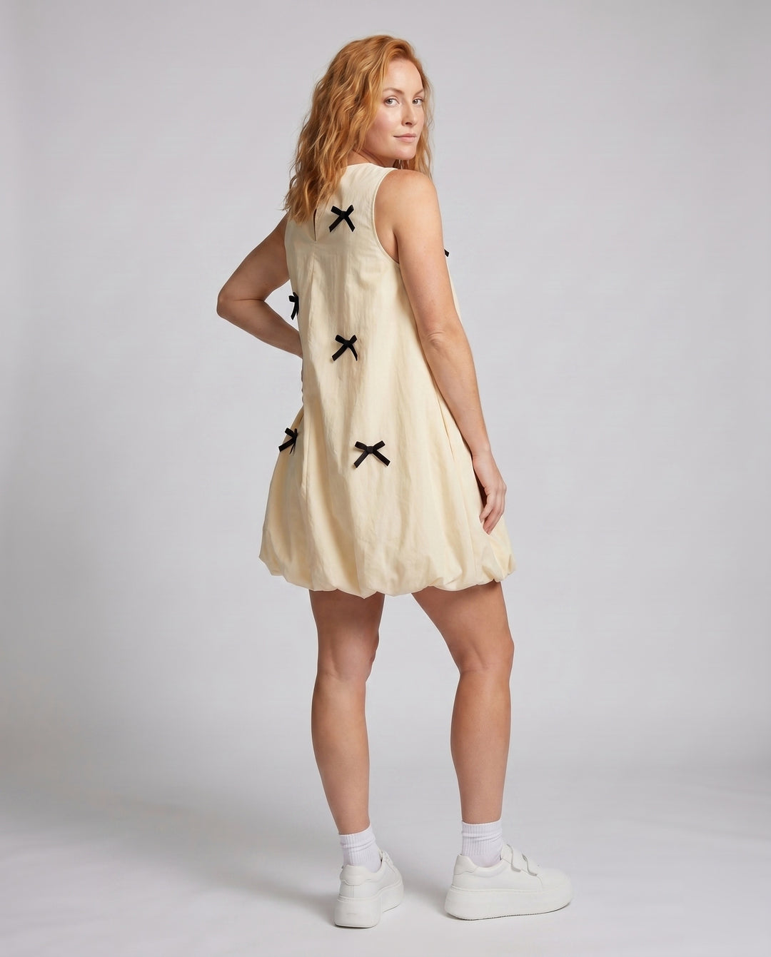 Product 15633252057418 - back_view