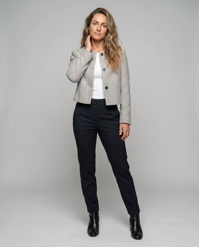 Damen Kurzjacke mit eleganter Struktur und dekorativen Knopfdetails