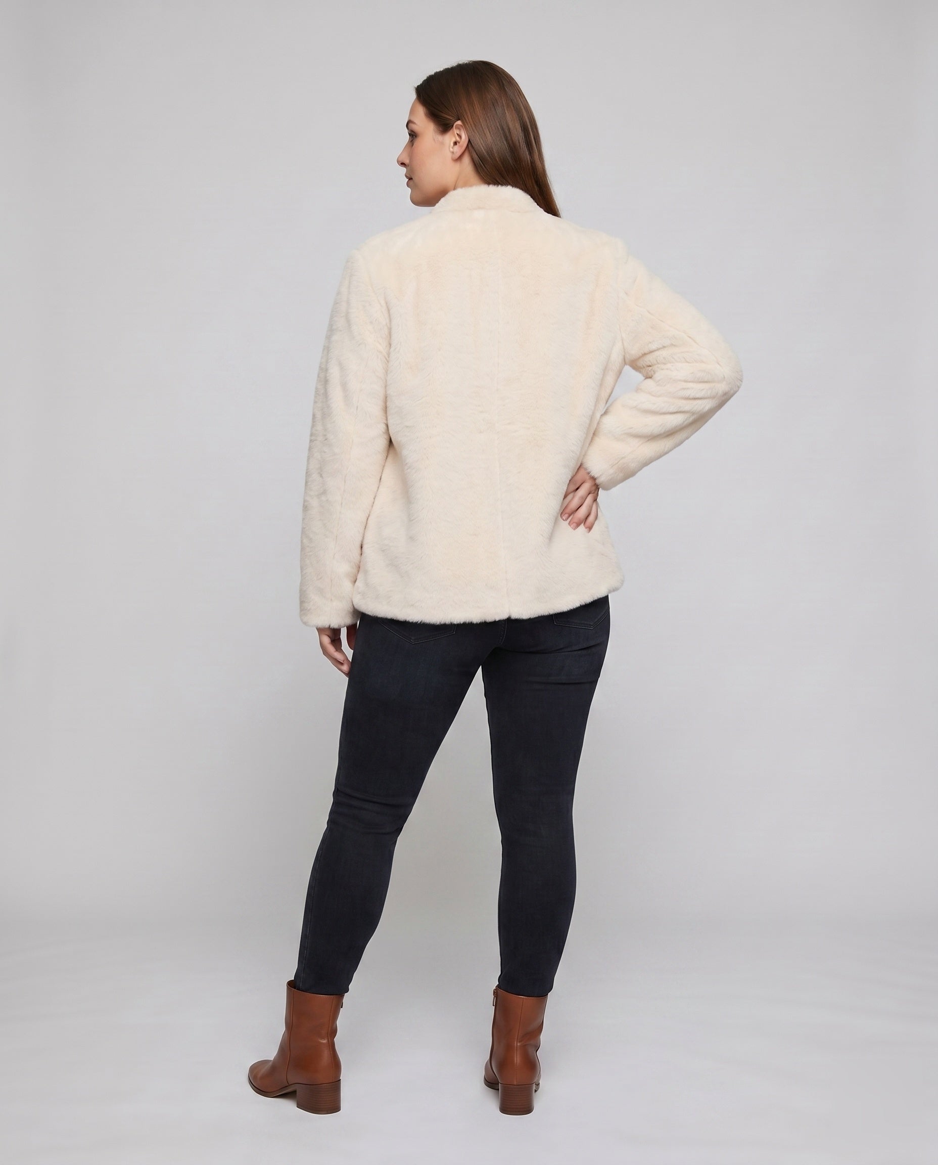 Product 15633262772554 - back_view