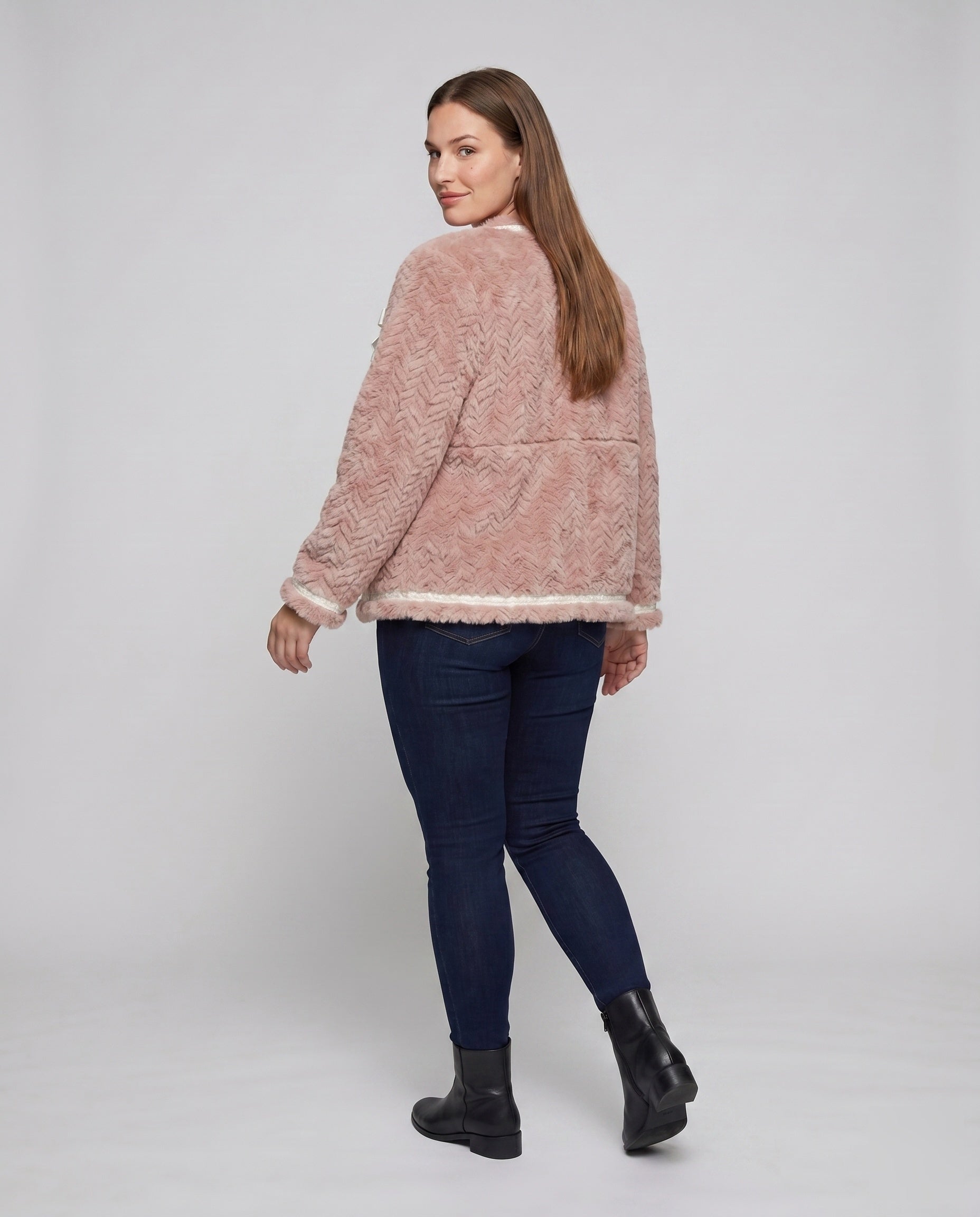 Product 15633262969162 - back_view