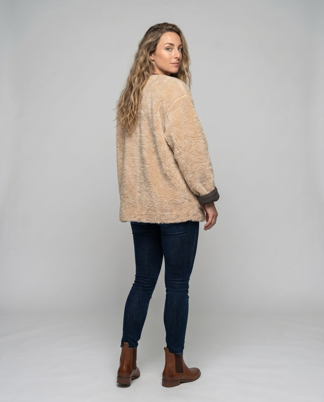 Product 15633263493450 - back_view