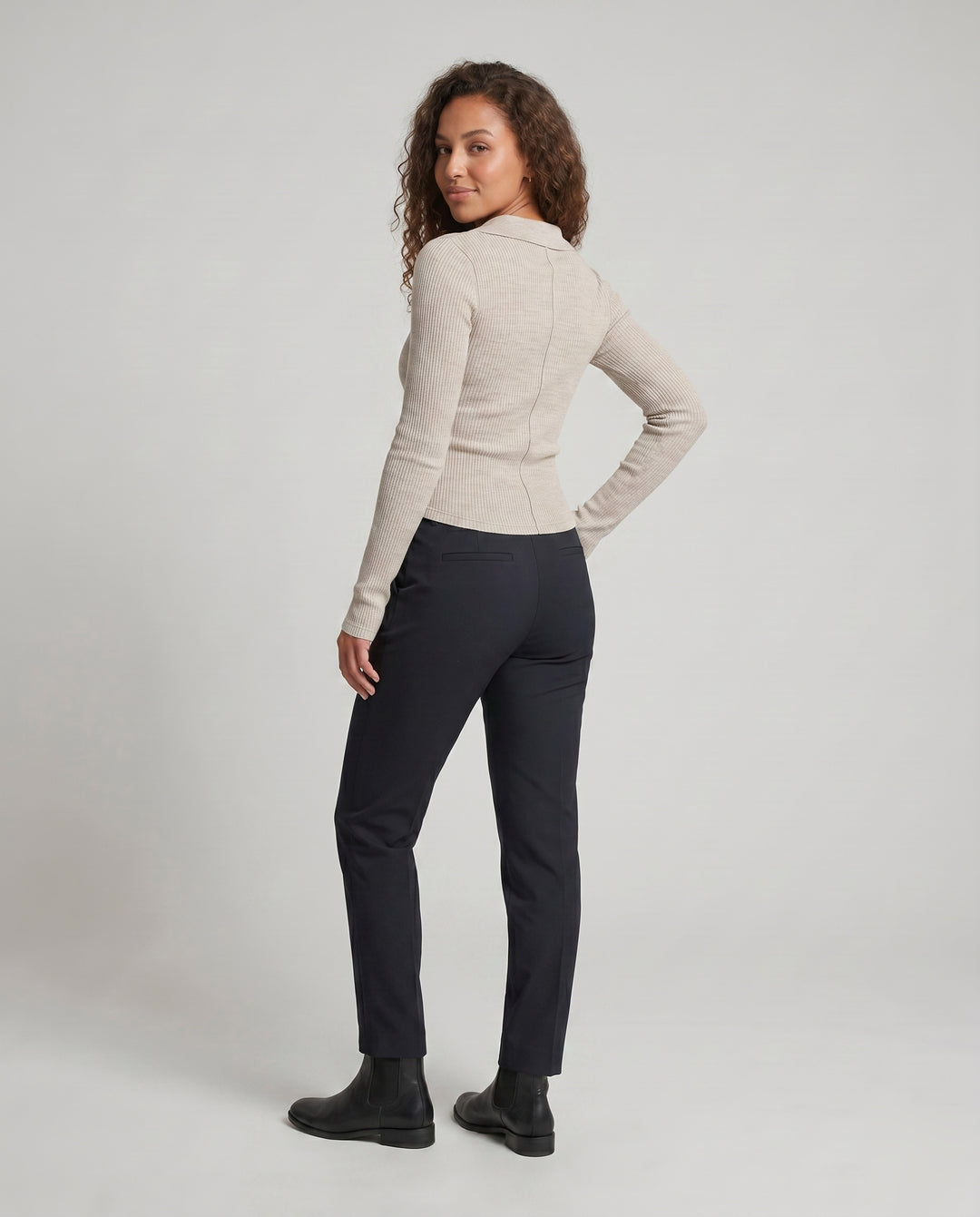 Product 15633265557834 - back_view