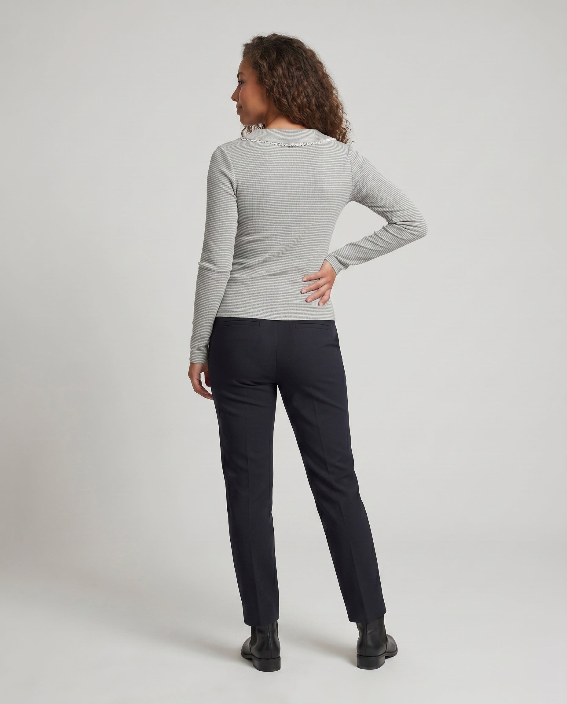 Product 15633265656138 - back_view