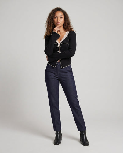 Damen Langarmshirt mit feinen Spitzenakzenten und Tailoring