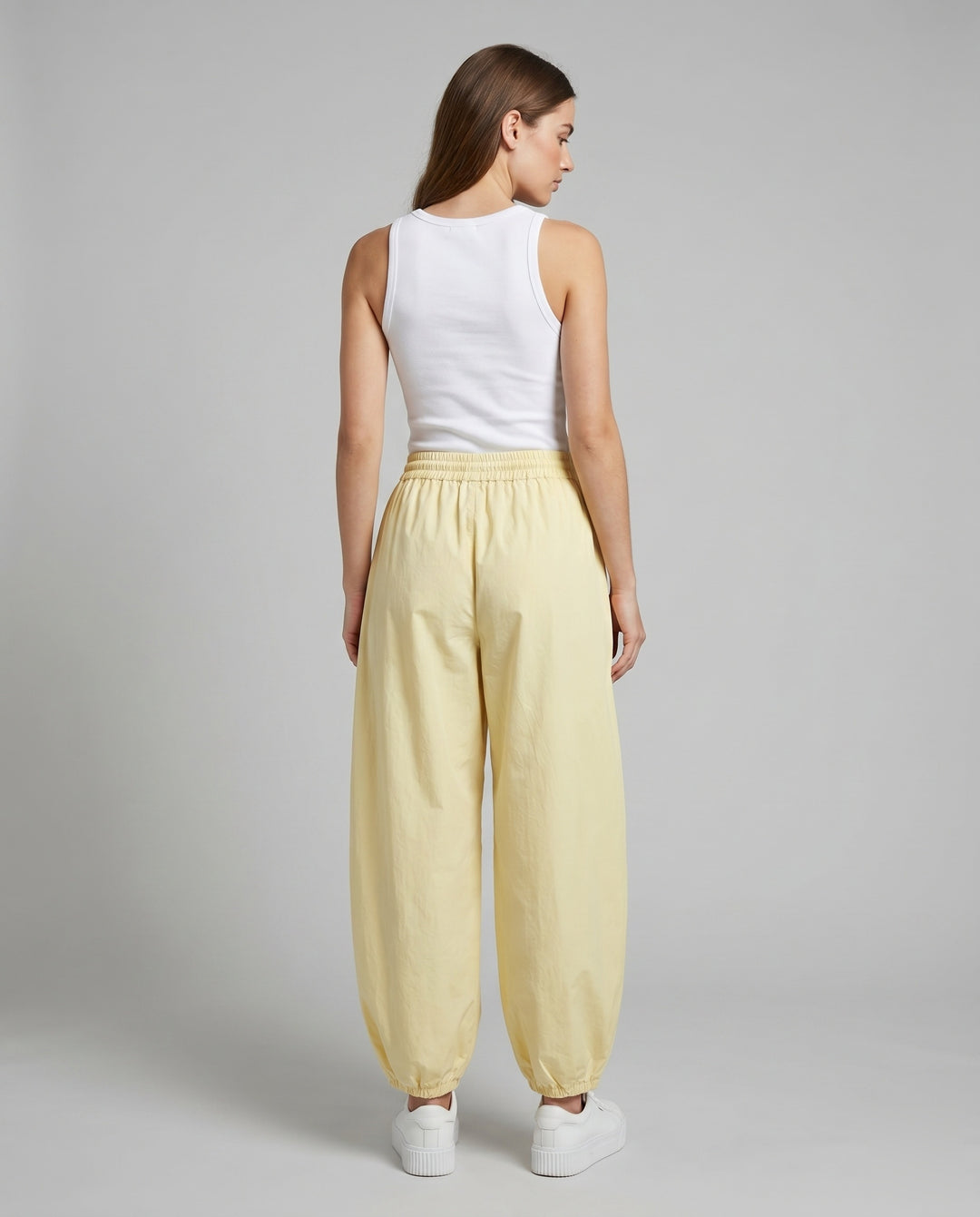 Product 15633275814218 - back_view